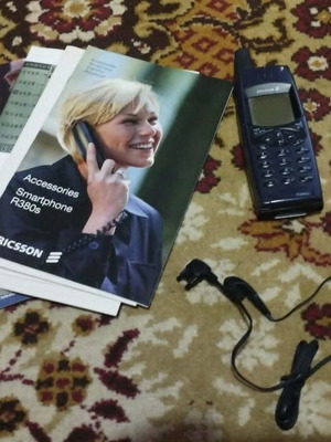 Ericsson R380s smartphone used with accessories and second battery
