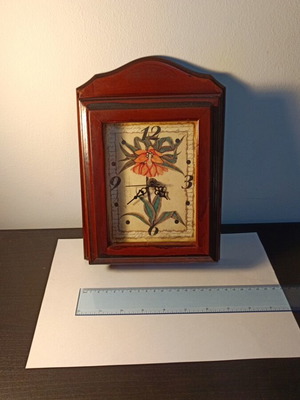 Wall clock used with key holder