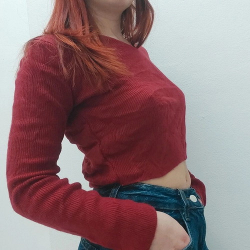 Red woolly crop top like new, size Small