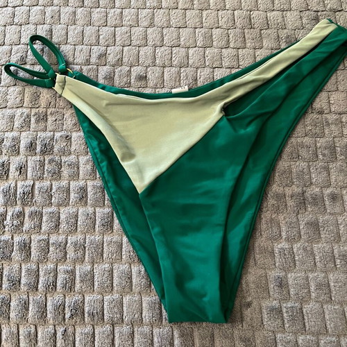 Swimsuit set of 3 pieces with Medium and Large sizes