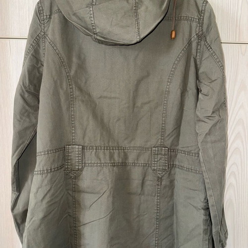 Women's khaki jacket used, size M, with belt and hood