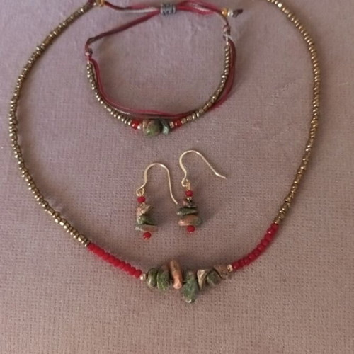 Gold-plated jewelry set with Unakite, handmade, like new
