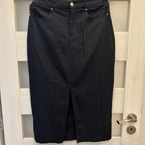 Mohito black linen skirt like new, front slit, sizes S/M