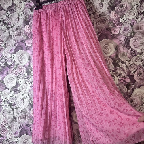 Pink Pleated Pants with Floral Pattern, Like New, Size 146/152