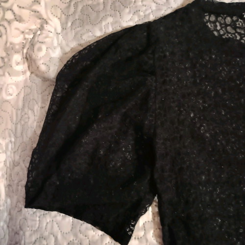Zara women's lace blouse black size M like new