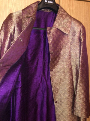 Silk Mantó coat new, purple lining, size Large