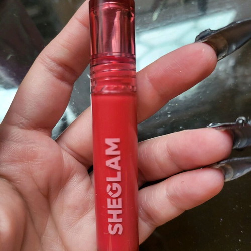 Sheglam lip stain new, red shade