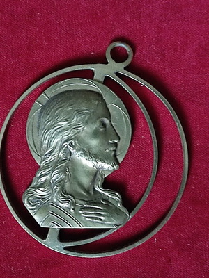Art Deco bronze Jesus used, 1930, diameter 9.4 cm