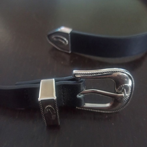 Women's belts used, pack of 3, size 80, black and white