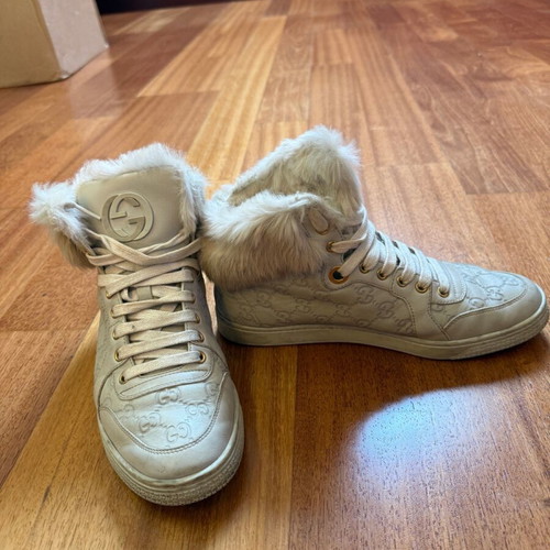 Gucci high sneakers used, beige with rabbit fur, size 39 fitting 40