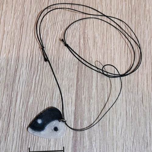 Guitar pen necklace