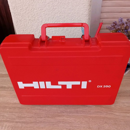 Hilti nail gun like new with cleaning kit