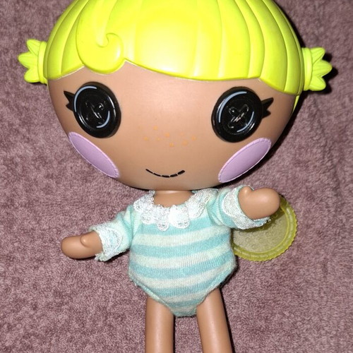 Lalaloopsy dolls like new, set of 3 with 2 small dolls gift