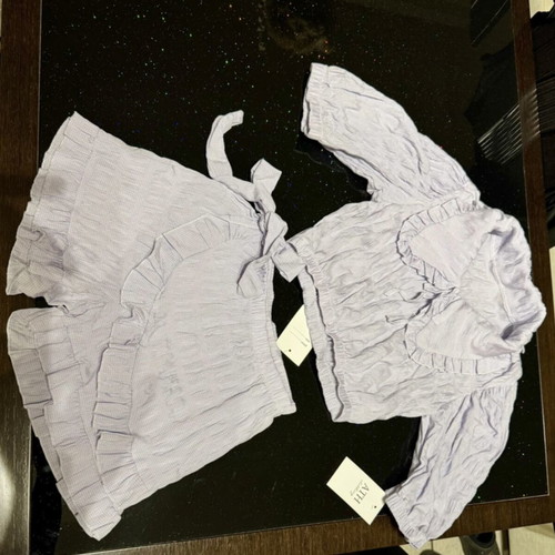 Set shorts with top new, size small/medium, pink