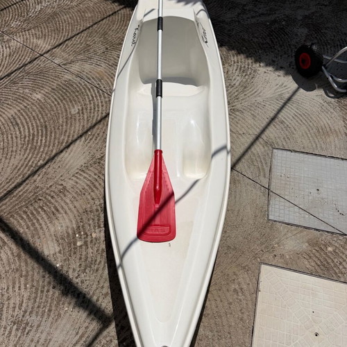 Karel Canoe with Transport Cart and Paddle like new