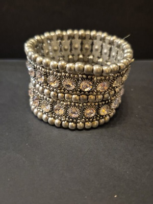 Βραχιόλι καινούργιο από μέταλλο και πέτρες με σιλικόνη