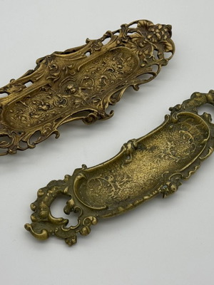 Μπρούτζινα σταχτοδοχεία Art deco σκαλιστά