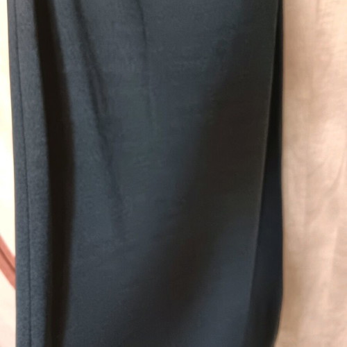 Elastic long skirt like new, gray and black with design