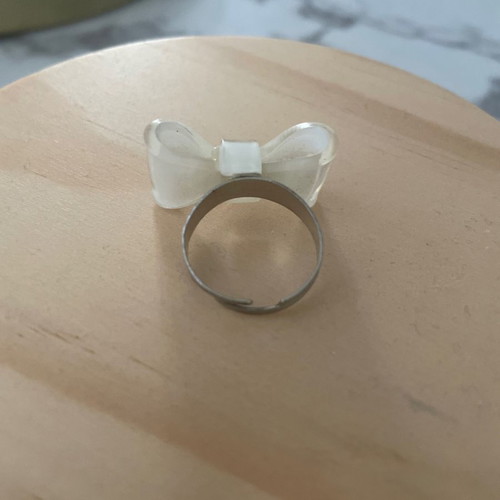 Ring with bow used, adjustable