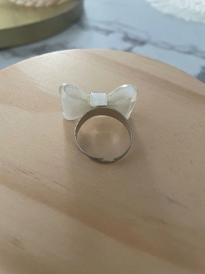 Ring with bow used, adjustable