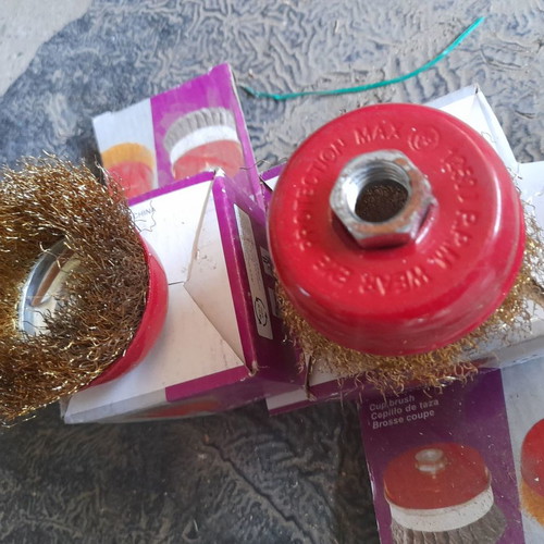 Wire cup brushes 2.5 inches, pack of 2