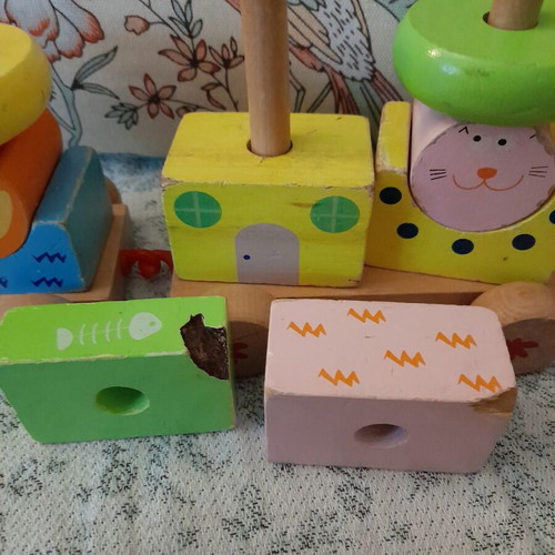 Wooden classic train used, 17 pieces