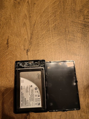 Intel SSD 120 Gb in USB 3 case like new