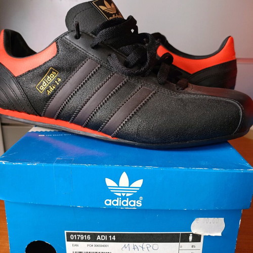 Adidas men's athletic shoes new, size 40, black orange