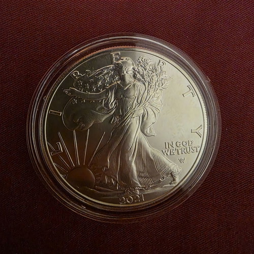 1 oz American Eagle silver coin like new with capsule