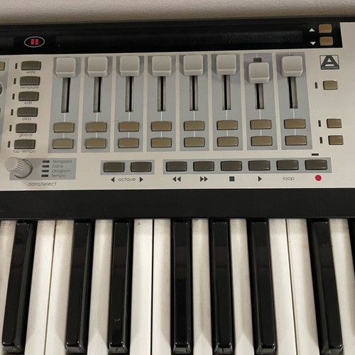 Novation Remote 61 SL used controller keyboard