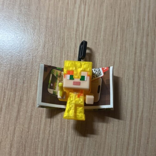 Minecraft Alex keychain figure