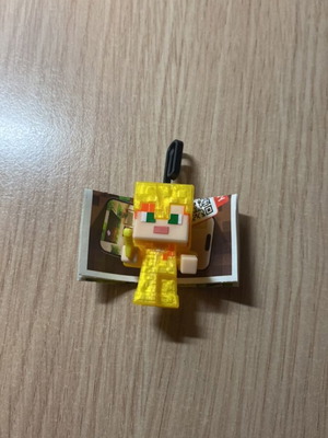 Minecraft Alex keychain figure
