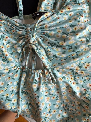 Dress new, size S with adjustable ruching