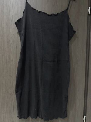 Shein dress black like new, size L