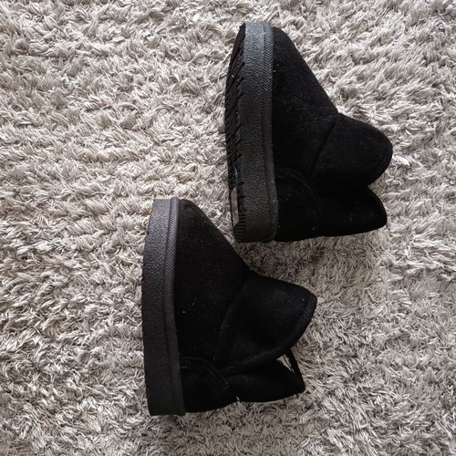 Baby boots size 19 like new, warm and comfortable