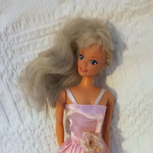 Lucky Ind Ltd 1993 vintage doll used in very good condition