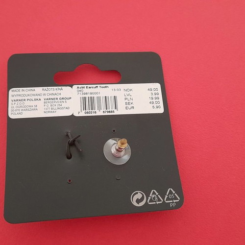 Earring No7 new, single for one ear
