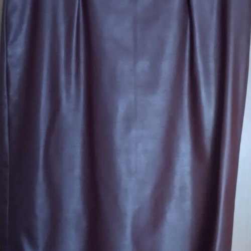Leather skirt medium burgundy like new