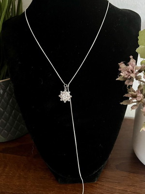 Tie Necklace like new, silver with sparkling zirconia detail