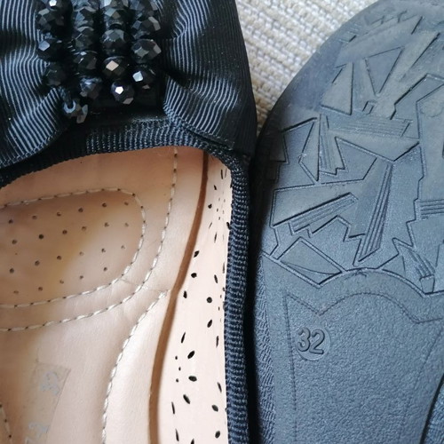 Diamantique black ballerinas size 32 with soft orthopedic sole new