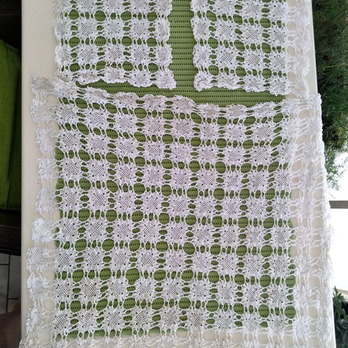 Crochet Doily Set Vintage, 3 Pieces, 1 Large 80x80 & 2 Small 30x30