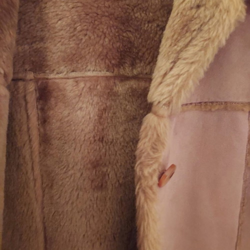 Fur coat brown new, size M