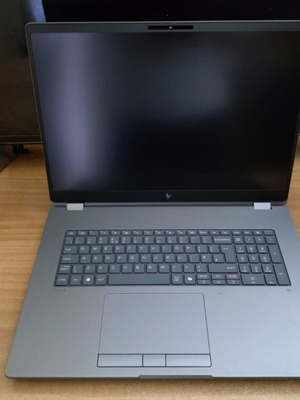 HP ZBook Fury G1i 18 laptop like new, Intel Core i7, 32GB RAM