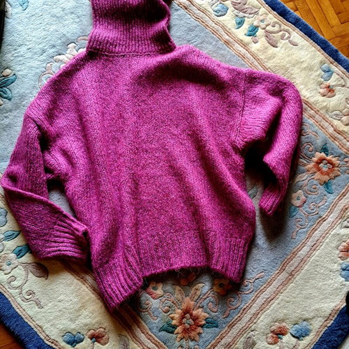Karavan sweater thick knit pink new, one size