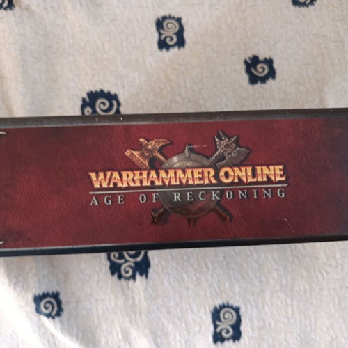 Warhammer Online Age of Reckoning Collector's Box with 2 Hardcover Artbooks
