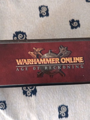 Warhammer Online Age of Reckoning Collector's Box with 2 Hardcover Artbooks