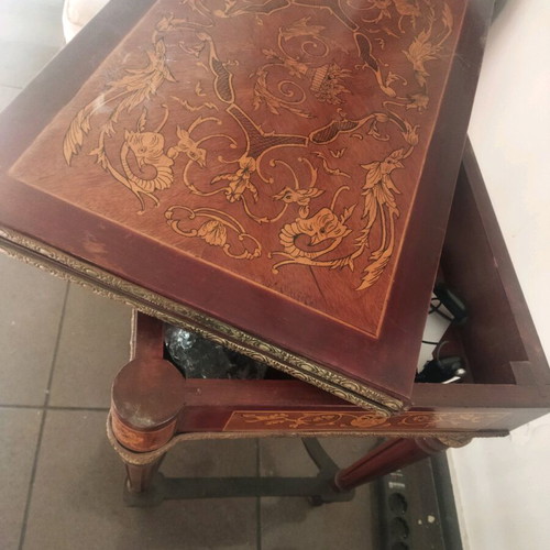 Antique table like new, dimensions 0.80x0.63 m