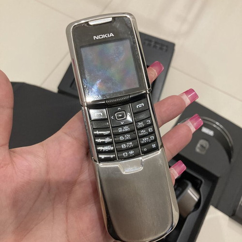 Nokia 8800 used with all accessories, silver