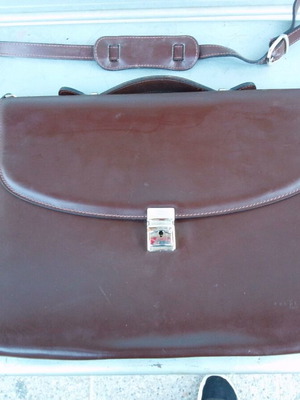Frederick leather shoulder bag Paris like new, brown