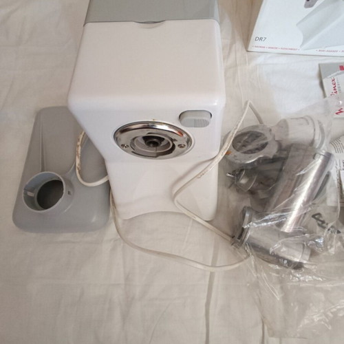 Moulinex HV6 (DR7) electric meat grinder with box
